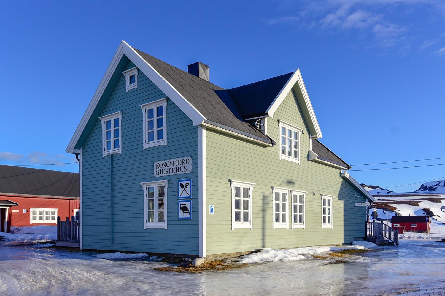 Kongsfjord Arctic Lodge Екстериор снимка